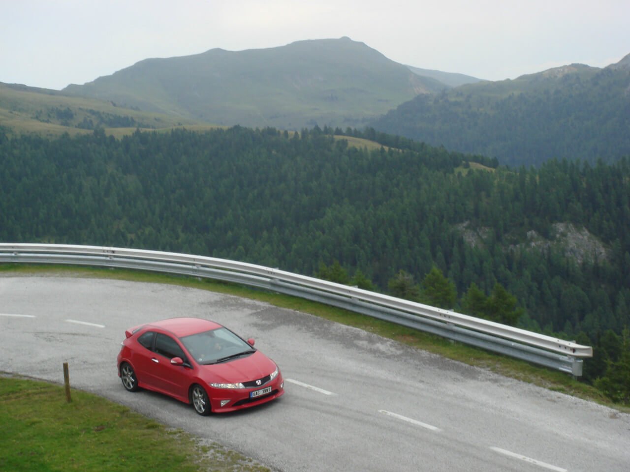 Featured image for “Nockalmstrasse – silnice plná zatáček a motoristických zážitků”