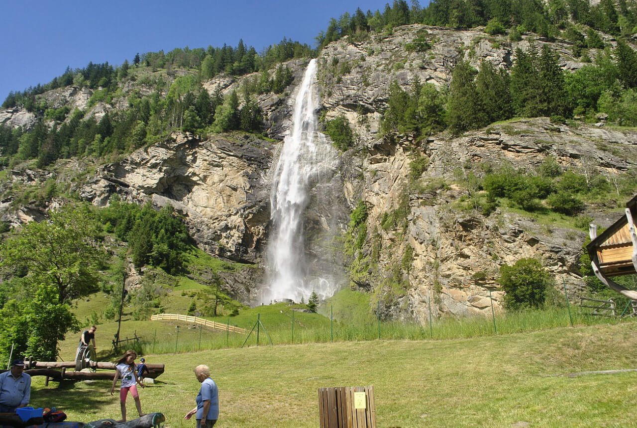 Featured image for “Wasserspielpark Fallbach – hřiště u nejvyššího vodopádu Korutan”